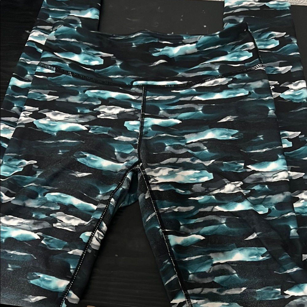 FABLETICS Stylish Black and Teal Patterned Leggings